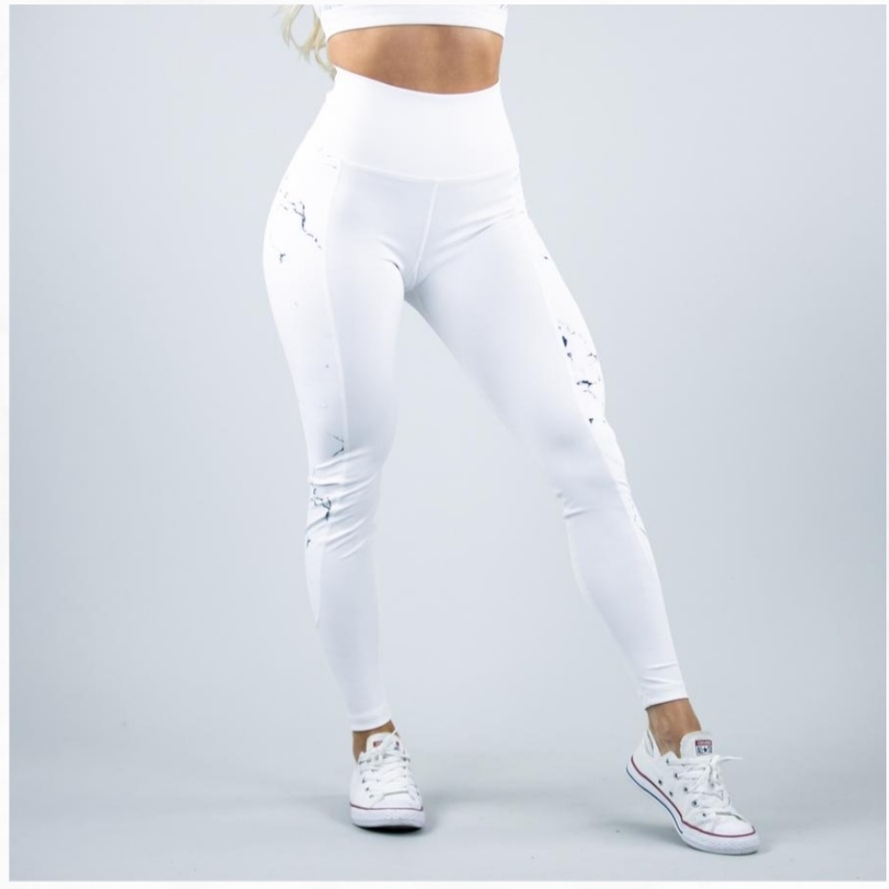 Buff Bunny NWT Milas Marble Legging Small